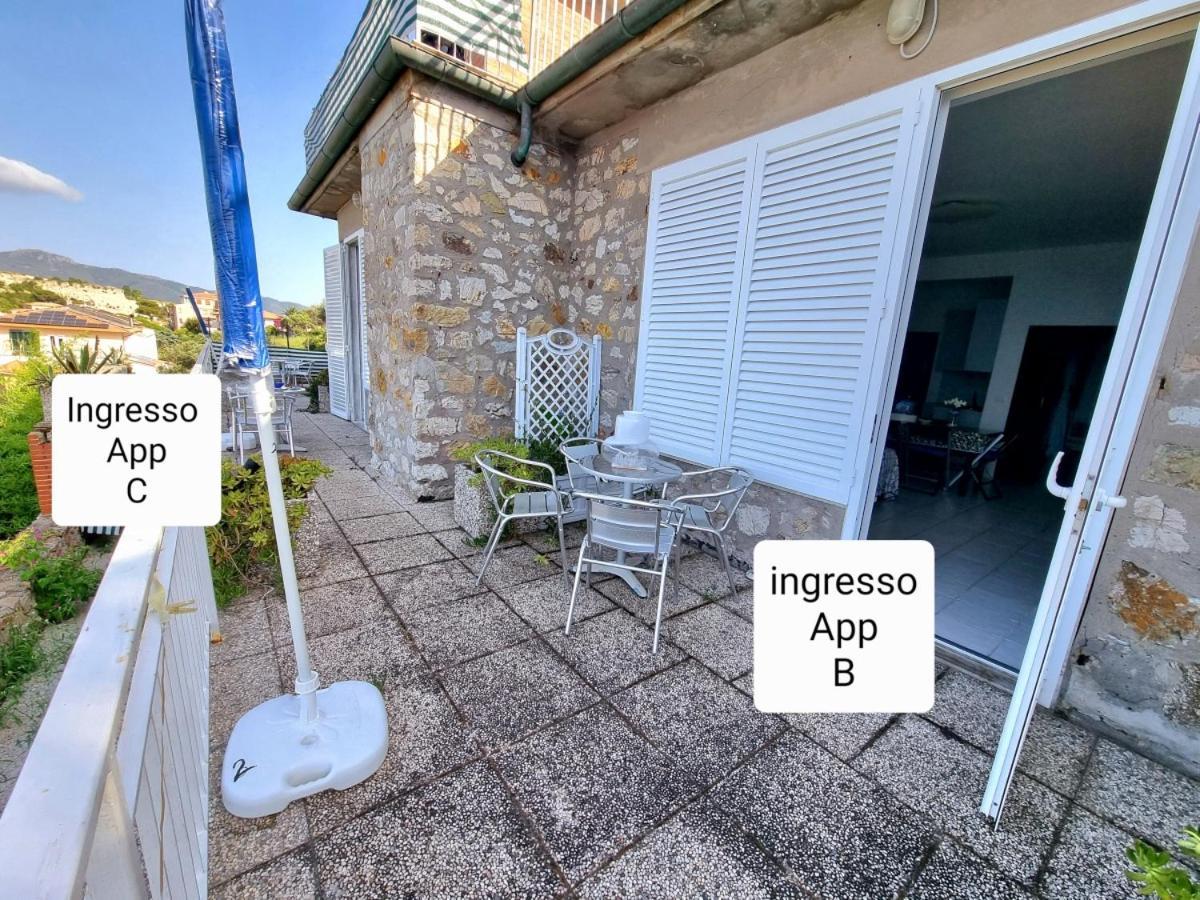 Appartamenti La Terrazza Sulle Ghiaie - Goelba 费拉约港 外观 照片